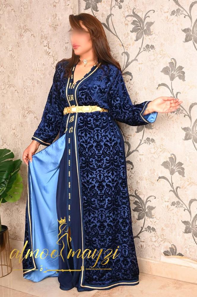 "تكشيطة المميزة من القطيفة - فخامة وأناقة مغربية"